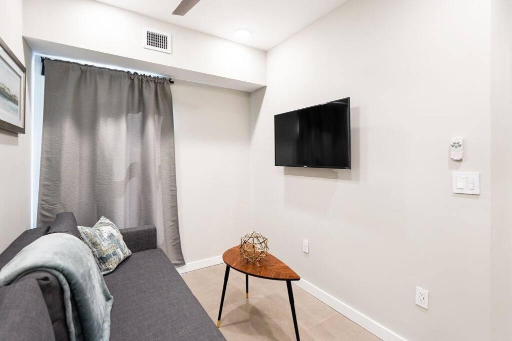 Elegant Miami Apartment East Little Havana / Free Parking エクステリア 写真